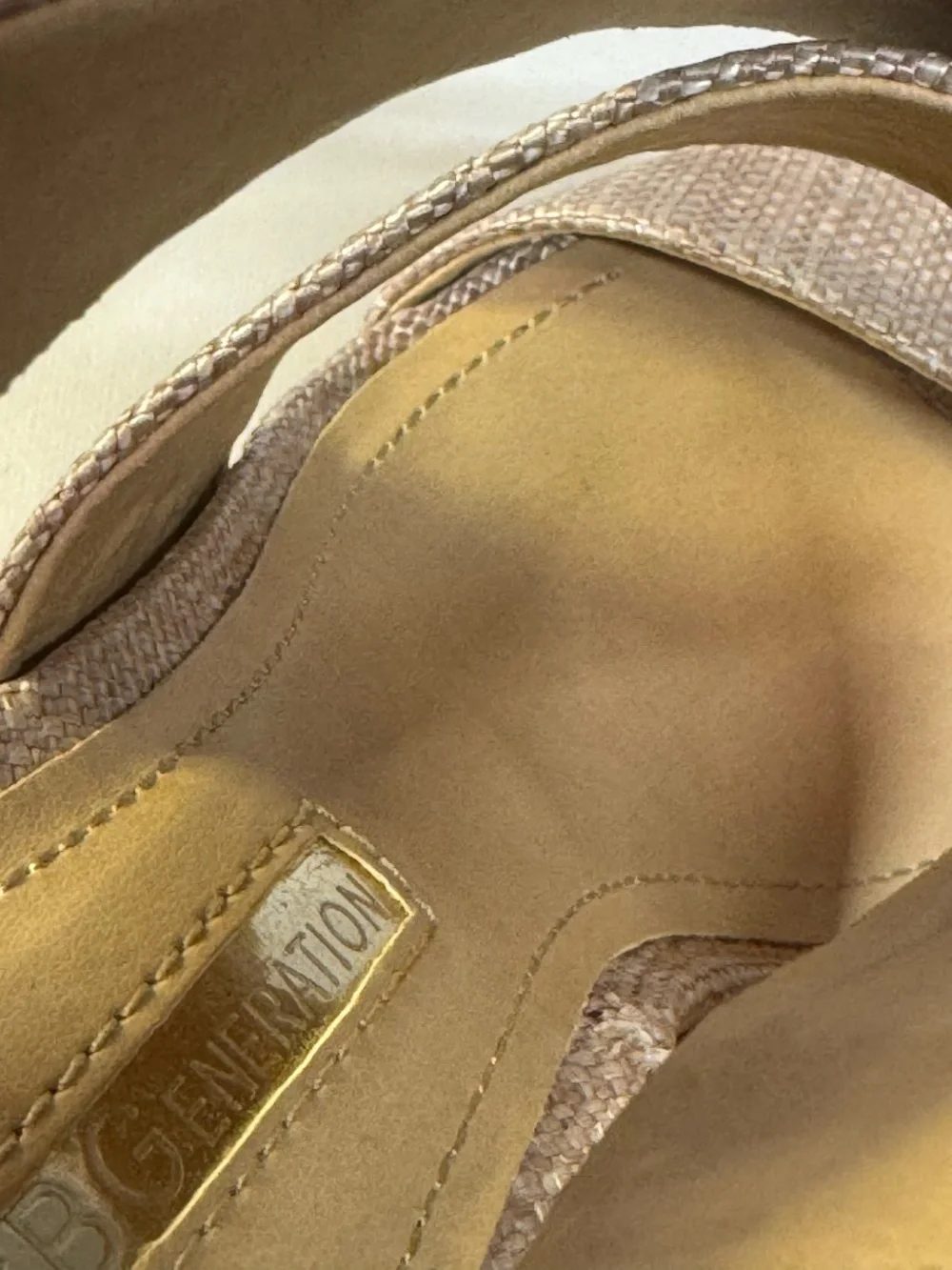 BCBGeneration Gold Linen Raffia Cork Wedge Sandals Size 6B